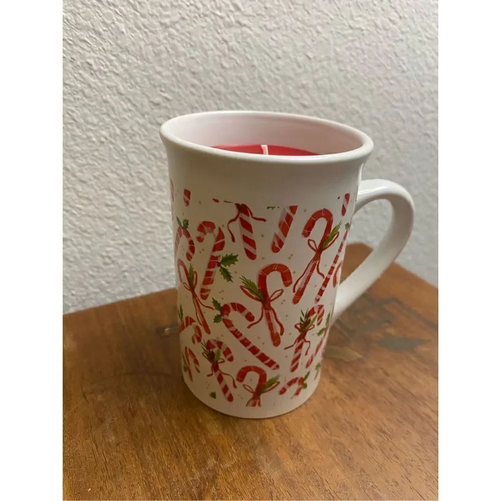 Candy Cane Mug Candle - Picture 3 of 7